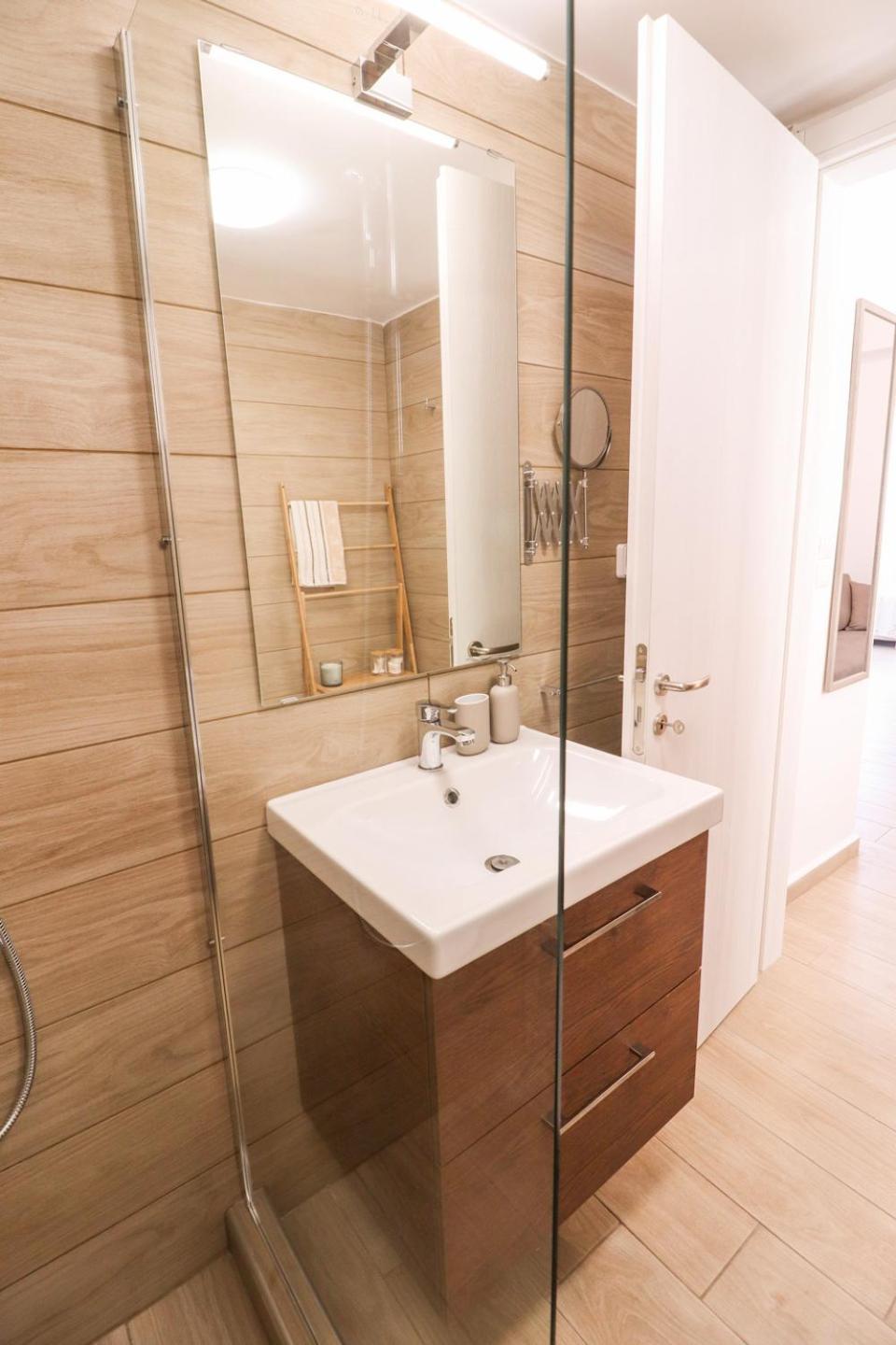 ארמופוליס Emilia Suites מראה חיצוני תמונה