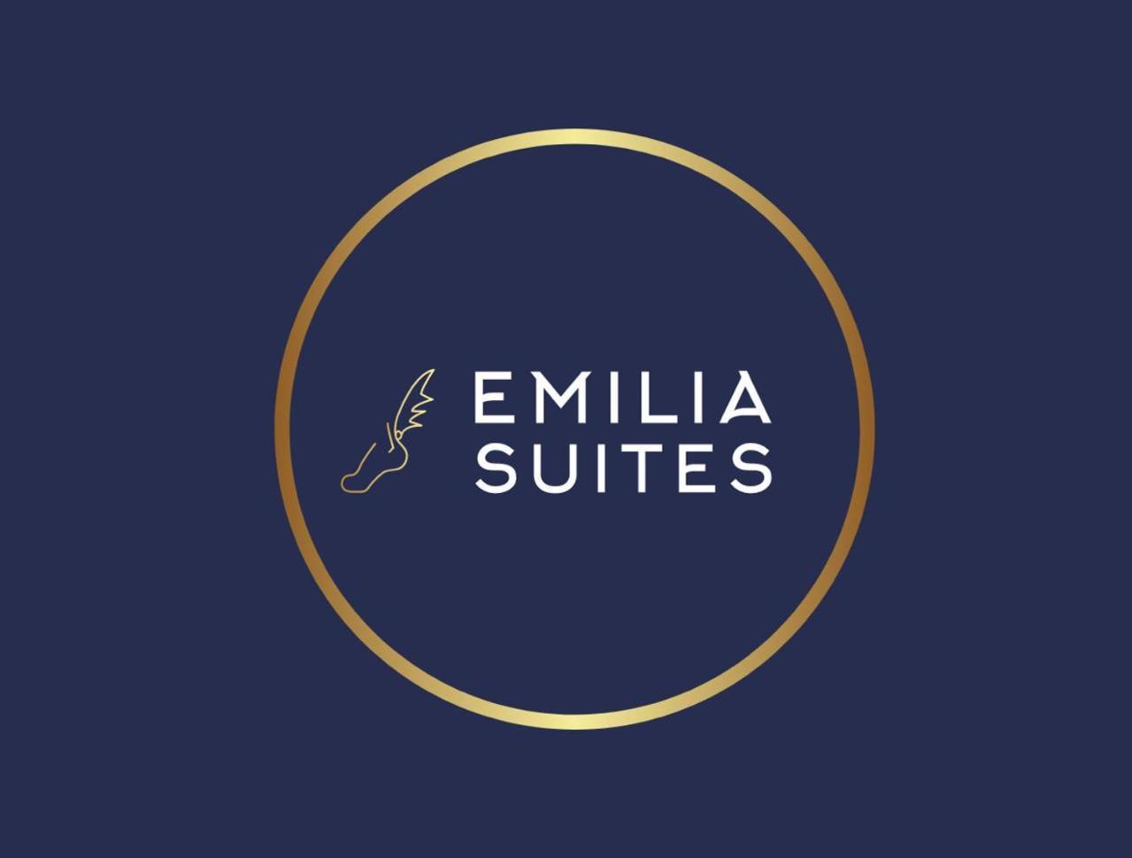 ארמופוליס Emilia Suites מראה חיצוני תמונה