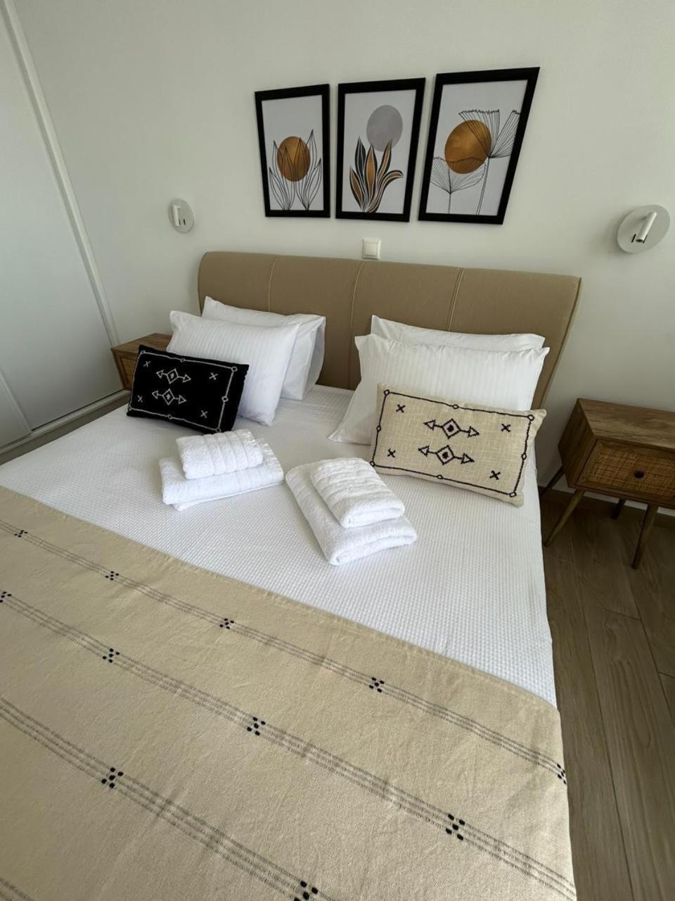 ארמופוליס Emilia Suites מראה חיצוני תמונה