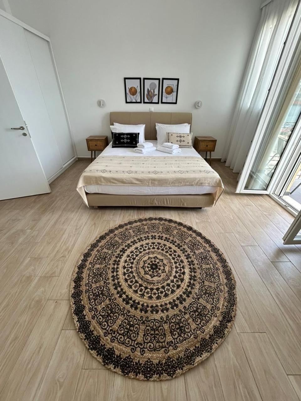 ארמופוליס Emilia Suites מראה חיצוני תמונה